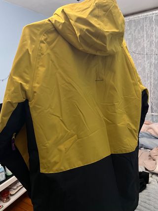 Chaqueta BERACHAUS amarilla y negra