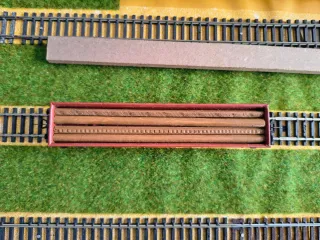 Vagón de mercancías rojo