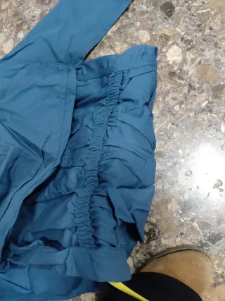 Mono de trabajo azul