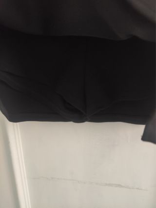 Minifalda negra con pantalón interior