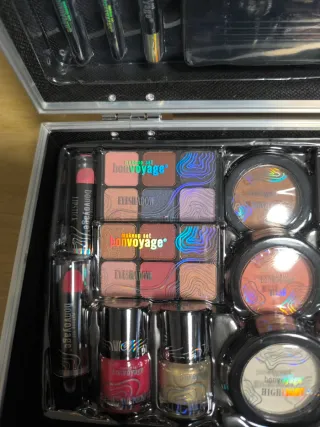 Maletín de maquillaje Bon Voyage 43 piezas