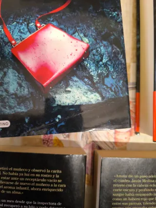 Lote de 5 libros de Dolores Redondo, uno firmado!