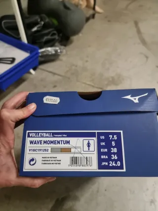 Zapatilla Mizuno Wave Momentum Blanca Naranja