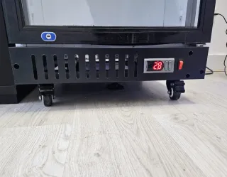 Expositor Nevera Bebidas