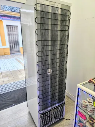 Expositor Nevera Bebidas