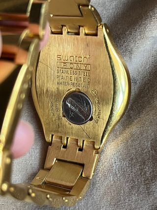 Reloj Swatch Irony Dorado