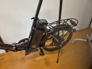 Bicicleta Eléctrica Plegable Negra