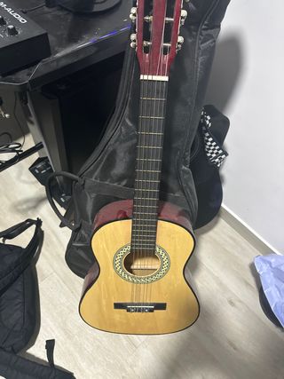 Guitarra Clásica Pequeña