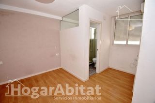 Piso en venta en Arrancapins en Valencia