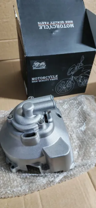Bomba de agua completa Piaggio , Peugeot ,Vespa 12