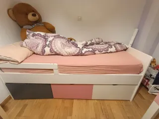 Cama juvenil con cajones