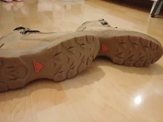 Botas senderismo Nike ACG beige