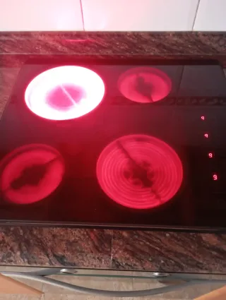 Vitrocerámica Whirlpool 4 fuegos