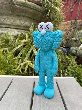 Figura Kaws BFF Azul + Fuck Kaws