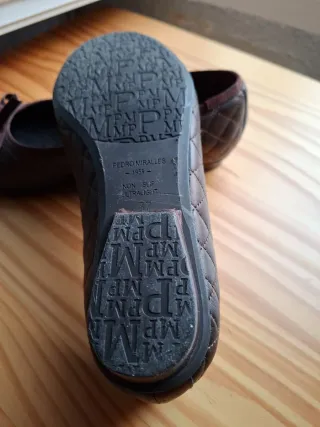 zapatos bailarinas marrones de Pedro Miralles