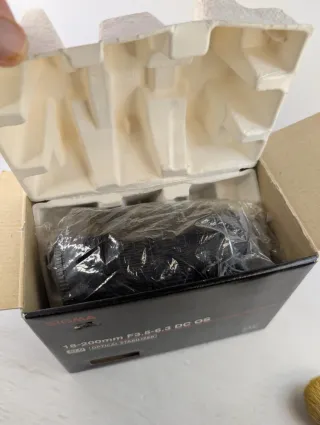 Sigma 18-200mm f/3.5-6.3 DC OS