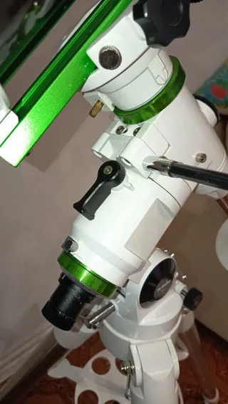 Telescopio Sky-Watcher 150/750 PDS EQ3-2 + extras