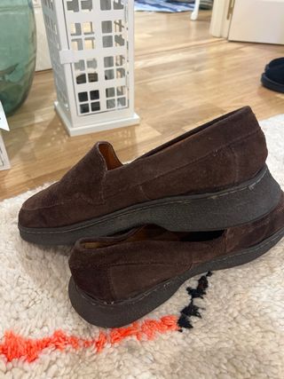 Zapatos de ante marrones