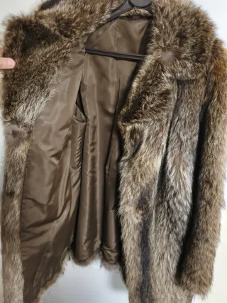 Elegante Chaquetón Visón Sintético Marrón