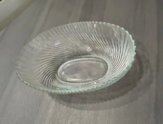 Ciotola centrotavola ovale in vetro