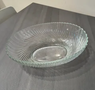 Ciotola centrotavola ovale in vetro