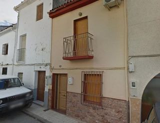 Chalet en venta en Alcaudete