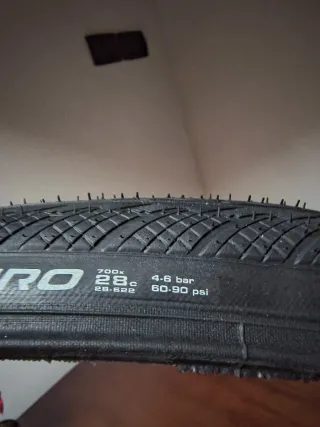 Copertoncino Vittoria Zaffiro 700x28