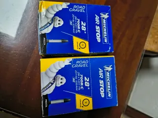 Copertoncino Vittoria Zaffiro 700x28