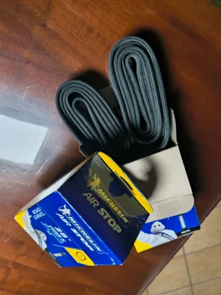 Copertoncino Vittoria Zaffiro 700x28