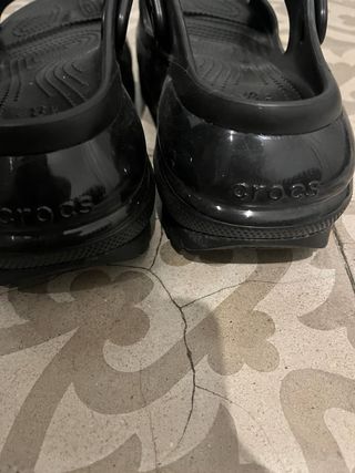Crocs Mega Crush Sandalias Negras