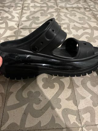 Crocs Mega Crush Sandalias Negras