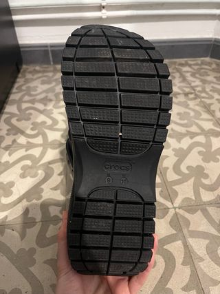 Crocs Mega Crush Sandalias Negras