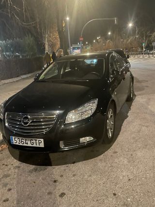 Opel insignia  Gasolina 140cv 2010