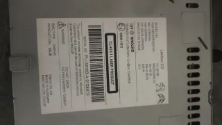 Radio CD DS4 con frontal.