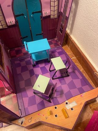 Lote Muebles y Casas Monster High