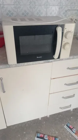 Microondas Bluesky blanco