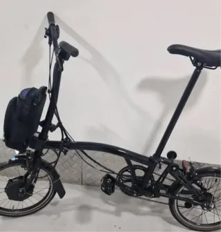 Bicicleta Eléctrica Brompton H6L Negra