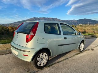 FIAT Punto 1.2 Active 64.700km