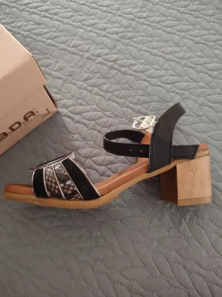 Sandalias tacón Nueva