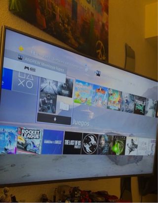 PS4 (PlayStation 4) Negra+mandos + Juegos + cámara