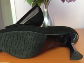 Zapatos de fiesta negros con malla