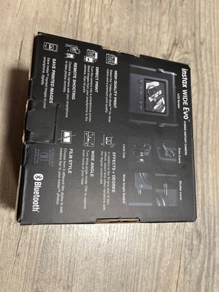 Fujifilm Instax Wide Evo Cámara Híbrida Negra