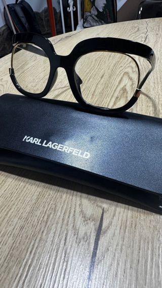 Montura gafas negra y dorada