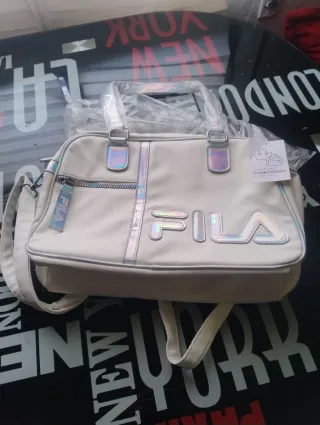 Bolso Fila Blanco Multicolor. Totalmente original.