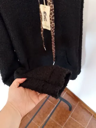 Sudadera polar negra talla única