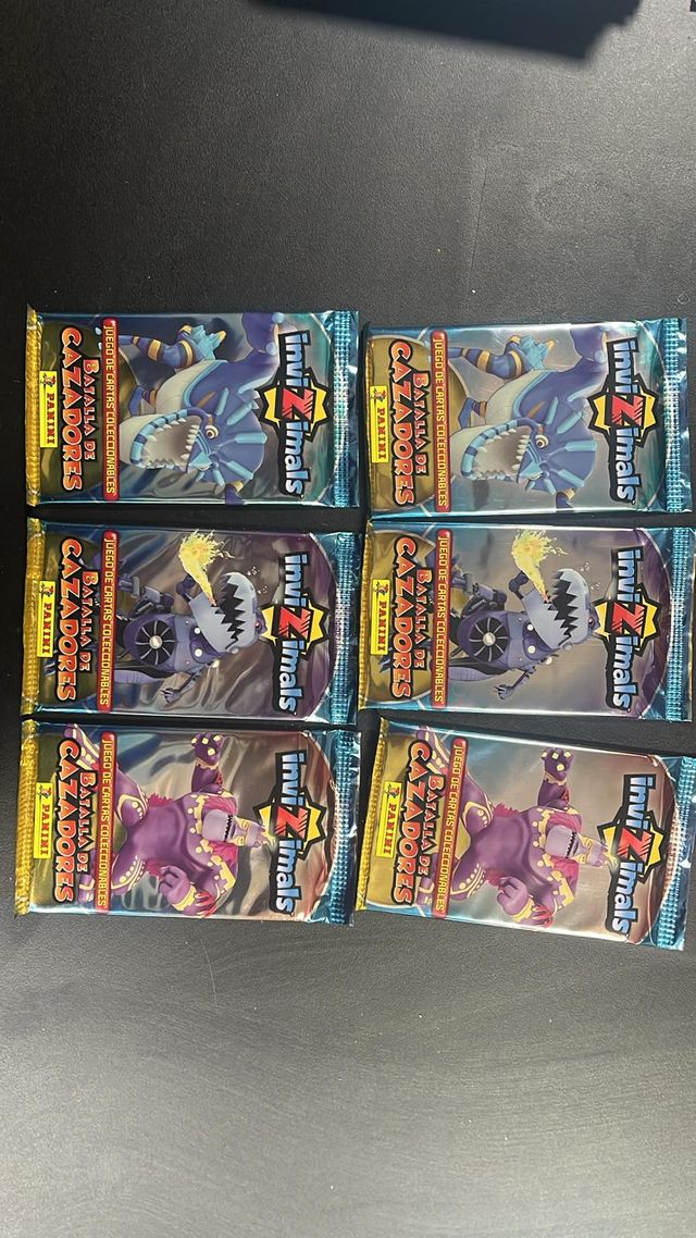 6 Sobres Invizimals Batalla de Cazadores
