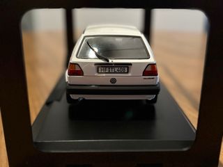Maqueta Golf MK2 1:18 NOREV