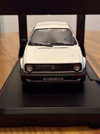 Maqueta Golf MK2 1:18 NOREV