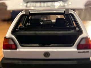 Maqueta Golf MK2 1:18 NOREV