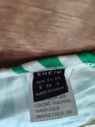 Top verde y blanco espalda abierta